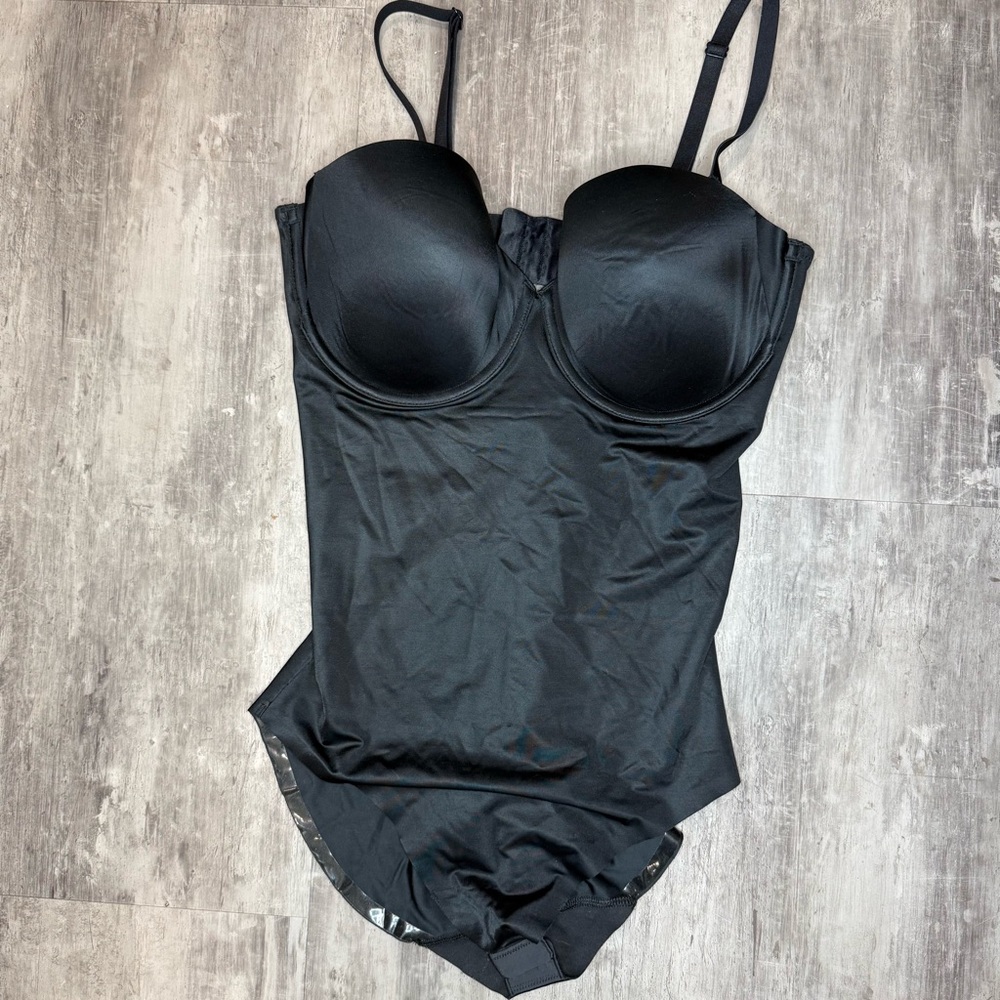 Spanx Suit Your Fancy strapless cupped body briefer Size XL